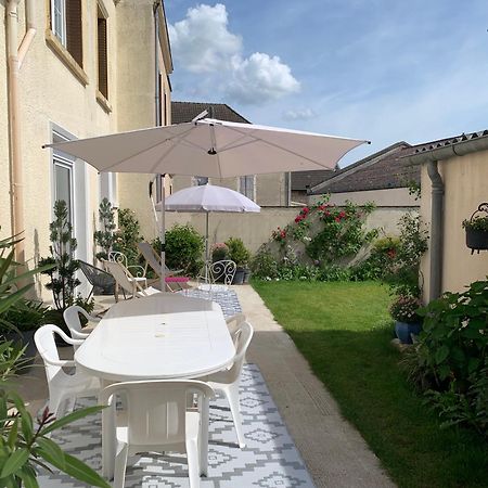 Vila Le Claugi Damery  Exteriér fotografie