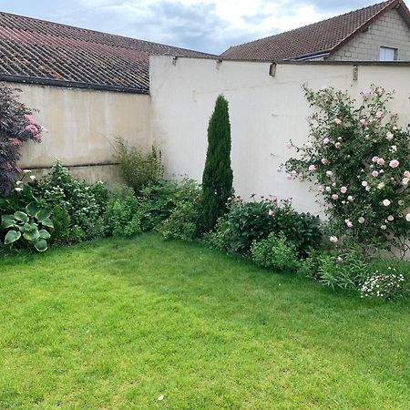 Vila Le Claugi Damery  Exteriér fotografie
