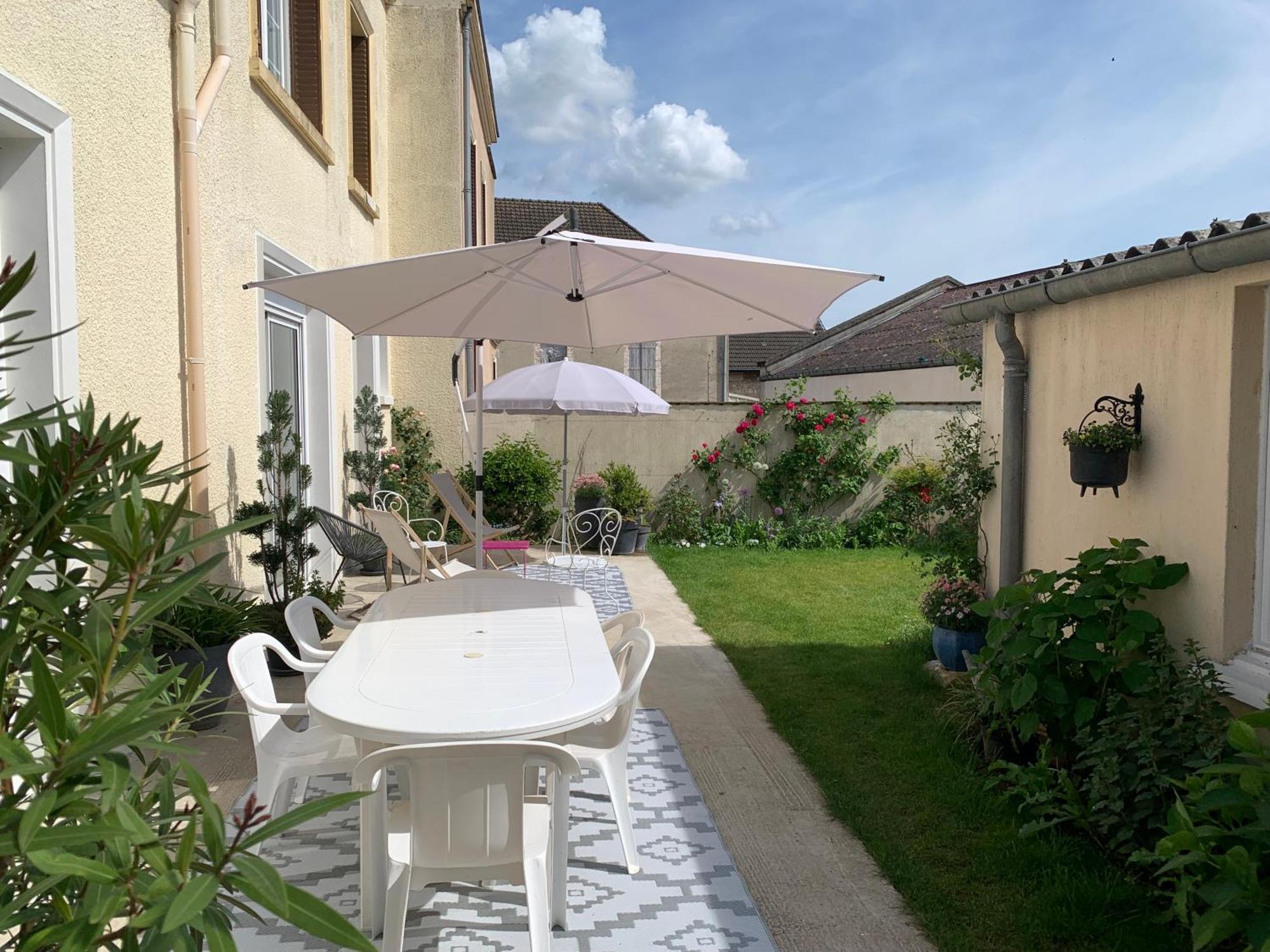 Vila Le Claugi Damery  Exteriér fotografie