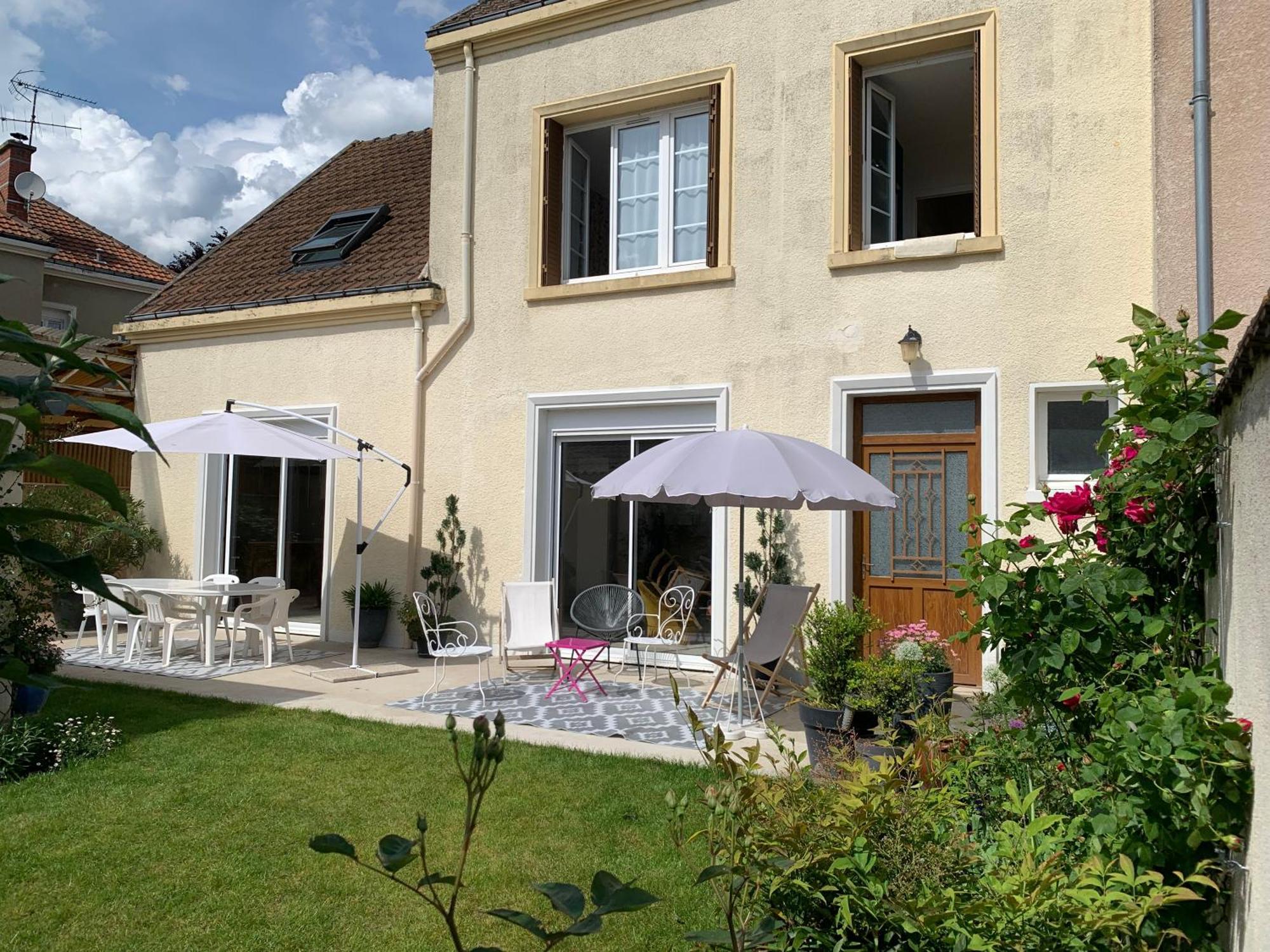 Vila Le Claugi Damery  Exteriér fotografie