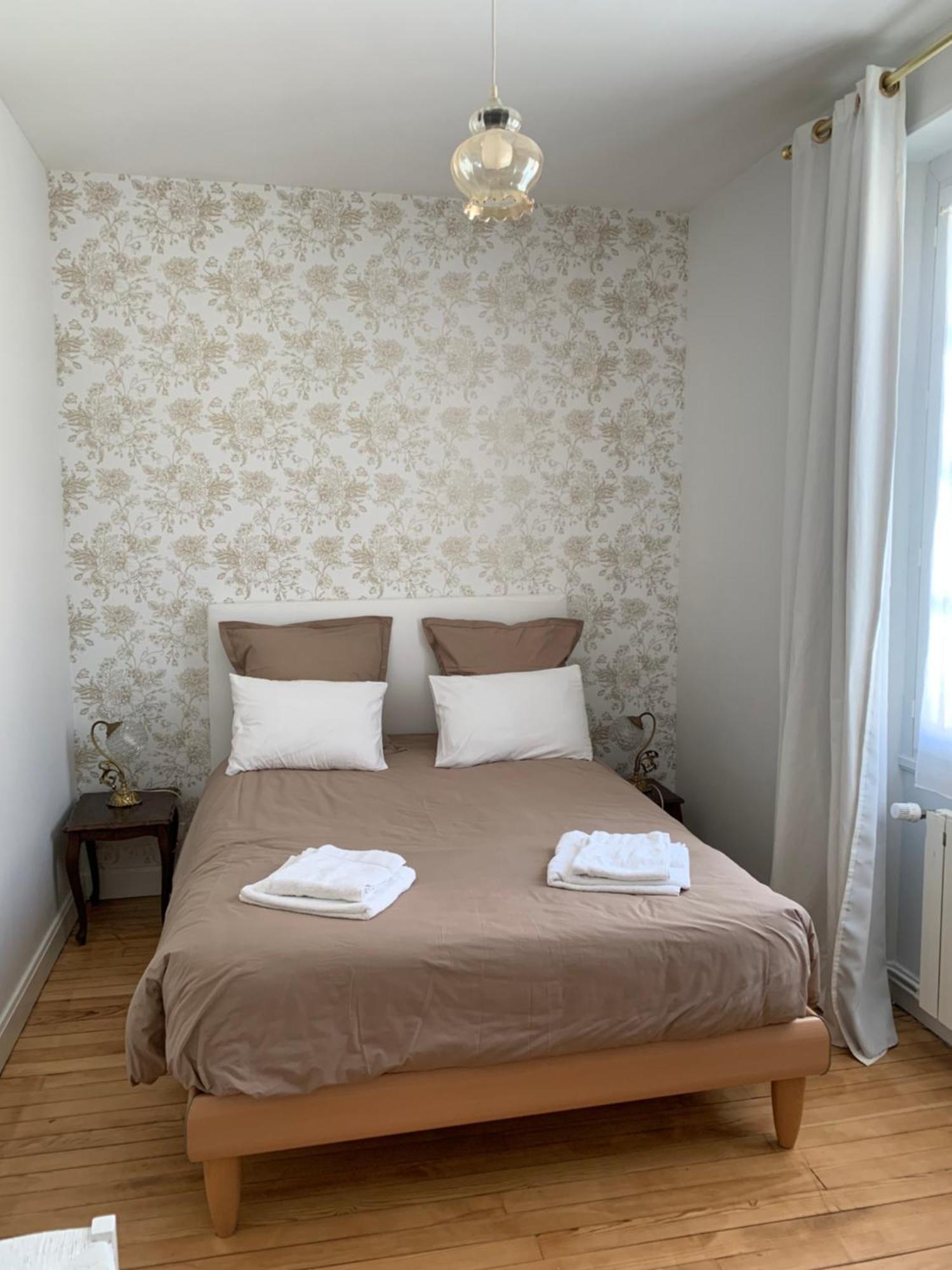 Vila Le Claugi Damery  Pokoj fotografie